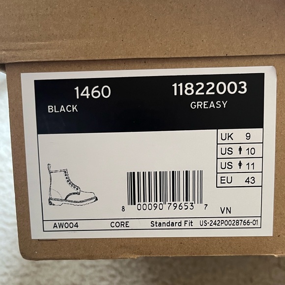 Women’s Dr. Martens AirWair size 11 with leather care balm - Picture 2 of 9